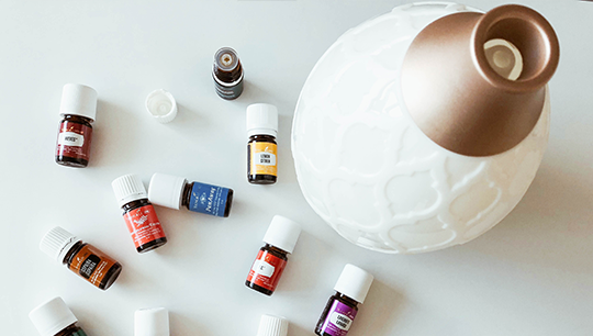 Essential Oils with a Diffuser | Pros and Cons of Essential Oils